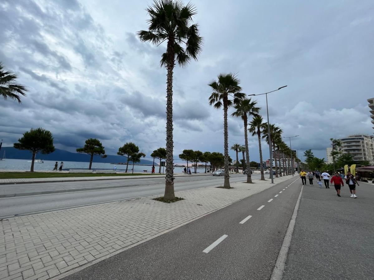 Sea View Apartment Vlore Luaran gambar